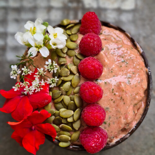 Strawberry smoothie bowl